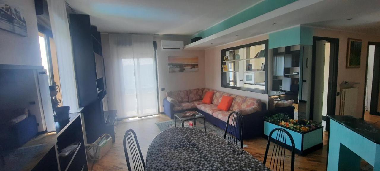 La Terrazza Casa Vacanza Carenno Ngoại thất bức ảnh